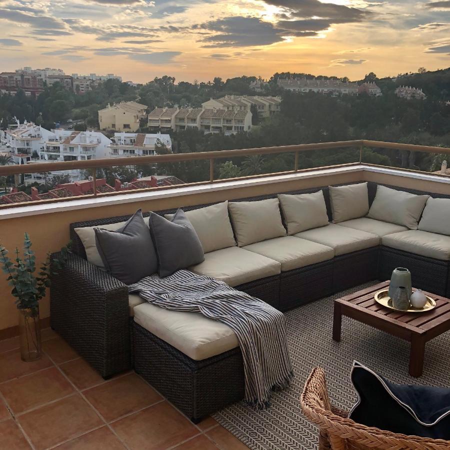 Luxurious Duplex Penthouse With Golf And Sea Views Leilighet Benalmádena Eksteriør bilde